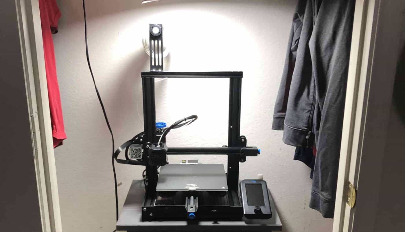 3D Printer In A Closet